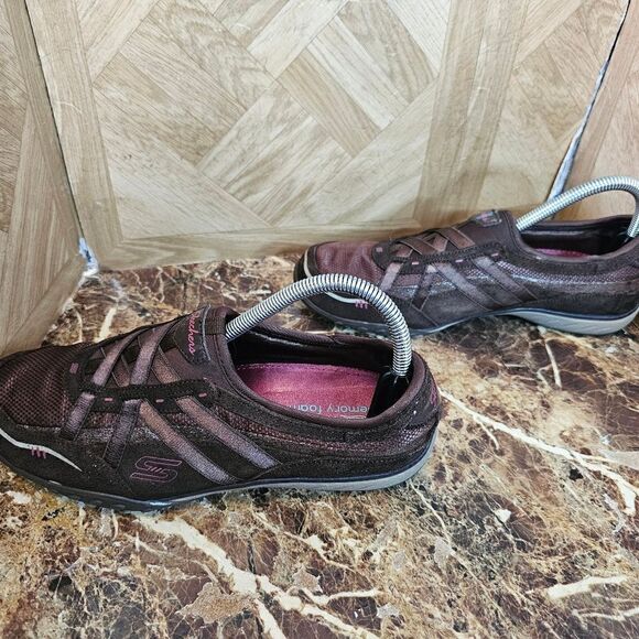 Skechers women's Relaxed fit plus memory foam slip-on shoes size 8.5.   260 - Picture 2 of 11